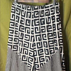 Aster by Firmiana Black and white Printed Put Up Pant